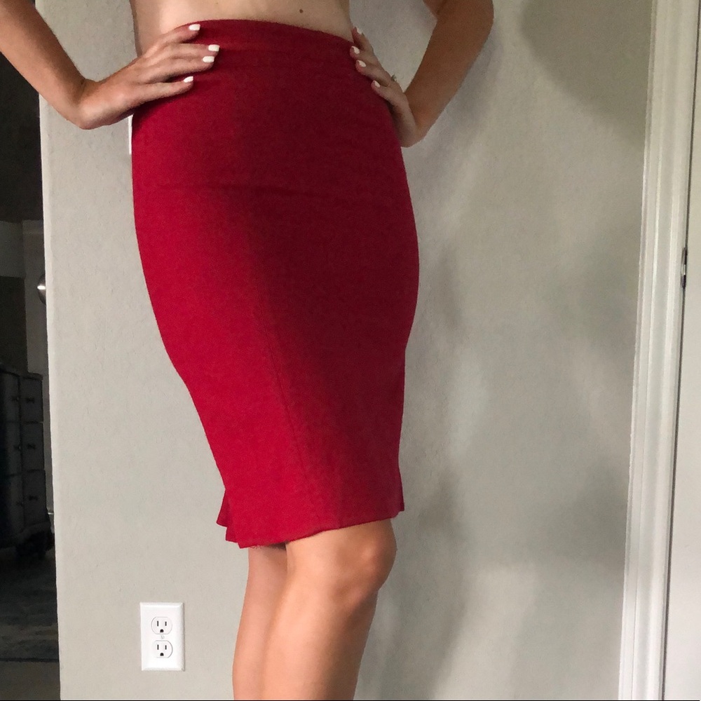 White House Black Market pencil skirt sz 4